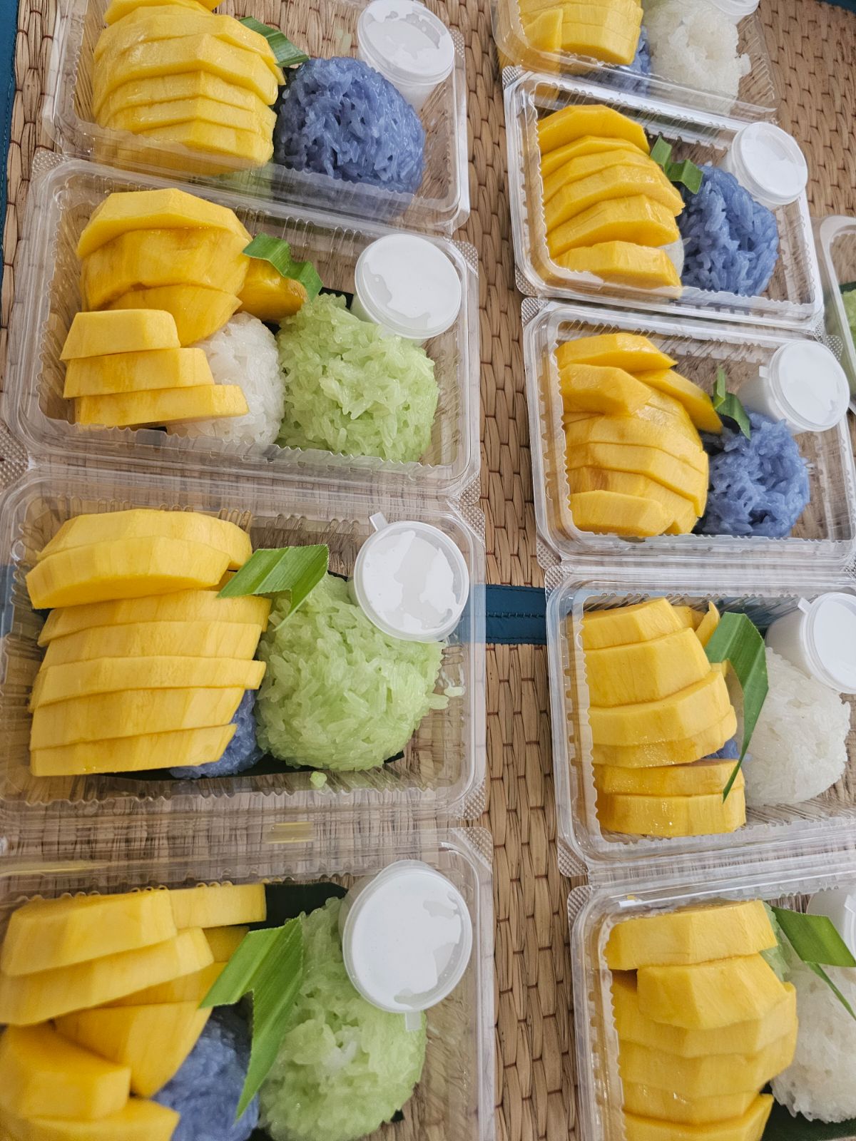 Mango Sticky Rice Box Set for Delivery in Kuala Lumpur